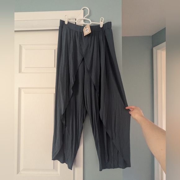 BOHO CROPPED TULIP STYLE LOUNGE PANTS - Picture 1 of 7